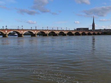 FRANCE
Bordeaux (33)
le pont Napoléon