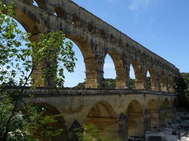 FRANCE : Le pont du Gard
(1985)