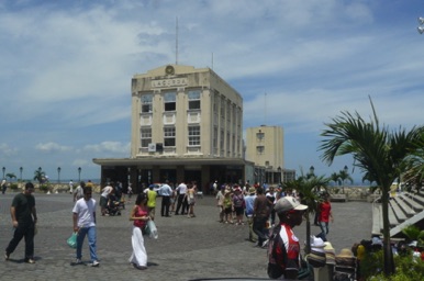 Place municipale, ou Tome de Souza
