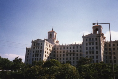 Hôtel Nacional bâti en 1927. le Gouvernement et sa force militaire s'y réfugièrent en 1933 durant la révolte nationale