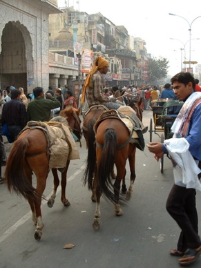Promenade en rickshaw dans les ruelles de Delhi