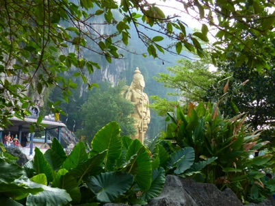 la statue de Murugan de 42,7 m de haut