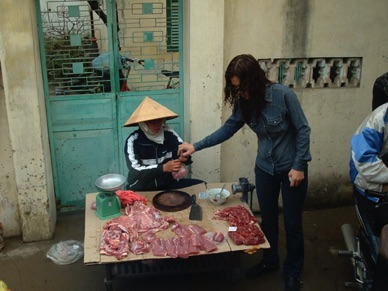 commerce de viande sur le trottoir