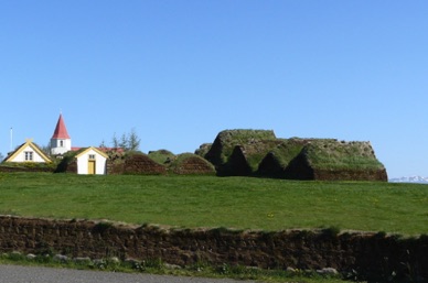 GLAUMBAER : ancienne ferme en tourbe transform&eacute;e en mus&eacute;e