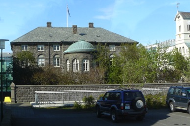 la Mairie (arri&egrave;re)