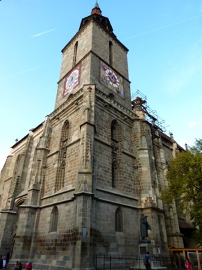 la plus grande église gothique du pays : l'Eglise Noire