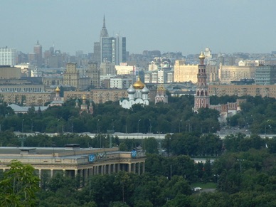 Vue panoramique sur Moscou depuis le Mont des Moineaux