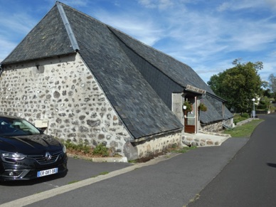 SALERS : la Cave &agrave; fromages