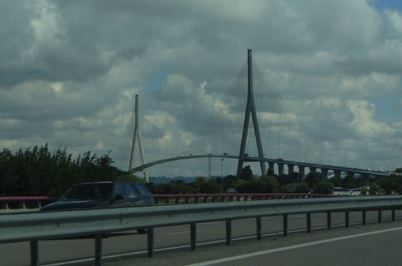 Pont de Normandie qui relie LE HAVRE à HONFLEUR