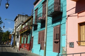 Quartier tr&egrave;s color&eacute; et tr&egrave;s vivant