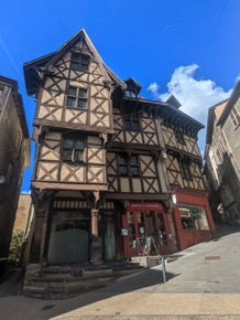 THIERS
H&ocirc;tel du Pirou du XVe