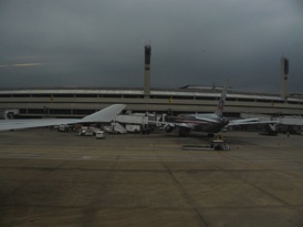 et l'a&eacute;roport &hellip;.