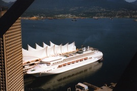 Canada Place : o&ugrave; accostent les bateaux de croisi&egrave;re