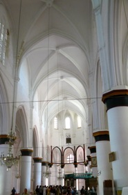 Int&eacute;rieur &agrave; trois nefs