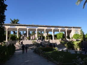 Tombeau du Po&egrave;te Hafez
(1324 - 1389)