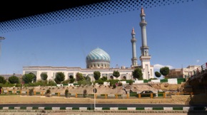 arriv&eacute;e dans la ville sainte de QOM
