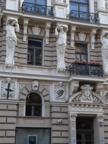 avec ses maisons aux fa&ccedil;ades splendides !