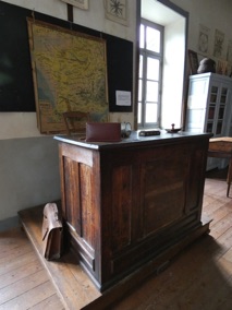 Reconstitution d'une &eacute;cole d'antan ....