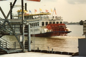 bateau &agrave; aube