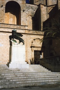 SINEU et son lion ail&eacute;