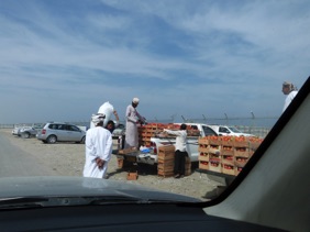 petit march&eacute; en bord de route