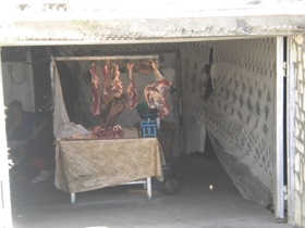 Boucherie dans un garage