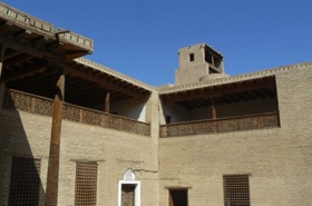 une cour int&eacute;rieure
