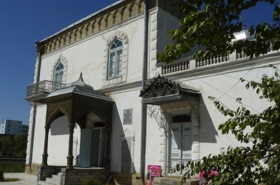 Entr&eacute;e du harem