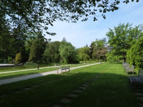 et son tr&egrave;s joli parc