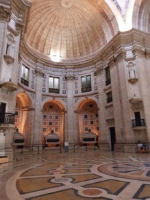 de nombreux c&eacute;notaphes dont celui de Vasco de Gama