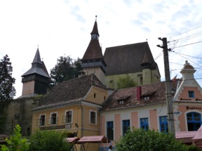 BIERTAN
Eglise fortifi&eacute;e