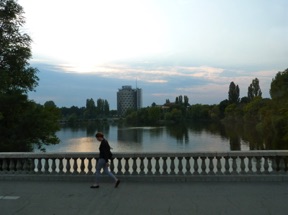 retour &agrave; BUCAREST
