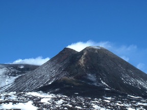 l'Etna est un des volcans les plus actifs de la plan&egrave;te