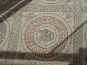 PIAZZA ARMERINA : mosa&iuml;ques de la villa Casale qui est une grande et luxueuse villa romaine