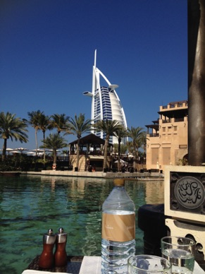 belle vue pour mon dernier déjeuner à Dubaï !