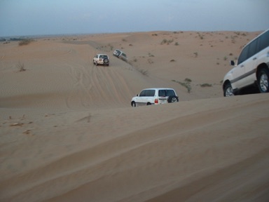 "dune bashing safari" dans le désert : émotions fortes garanties !