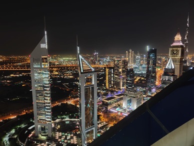 vue sur la ville depuis le 69ème étage d'un immeuble