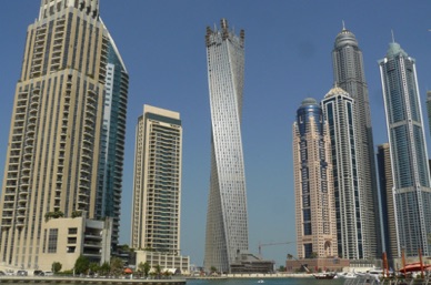 Dubaï Marina évolue à grande vitesse
