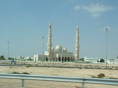 mosquée en bordure de route