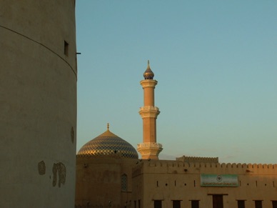 la mosquée vue depuis l'ancien fort