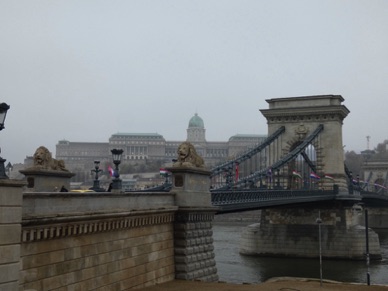 HONGRIE
Pont des Cha&icirc;nes 
Budapest