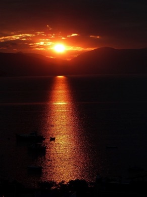 GRECE
coucher de soleil &agrave; Tolo