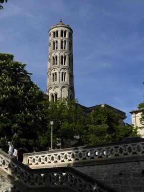 FRANCE : Uz&egrave;s
Tour Fenestrelle (42 m)