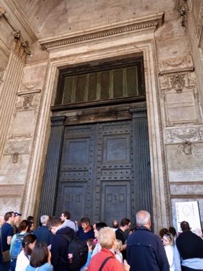 h&eacute;las ferm&eacute; le 1er mai !