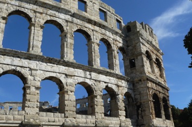 PULA
L'amphith&eacute;&acirc;tre
