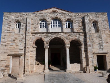 Eglise byzantine de la Panaghia Ekatontapiliani d&eacute;di&eacute;e &agrave; la Vierge