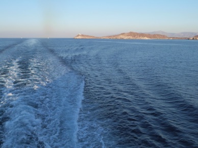 et le ferry repart ....