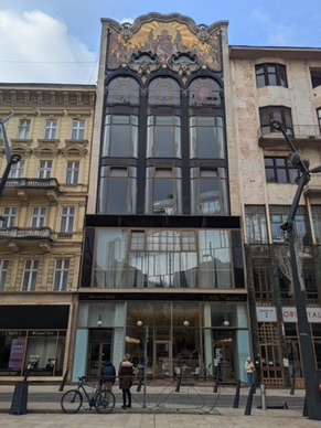 superbe fa&ccedil;ade art nouveau avec mosa&iuml;ques