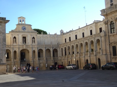 le palazzo Vescovile et le palazzo des Seminario