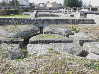 vestiges des thermes d'une des villas les plus imposantes de la Gaule